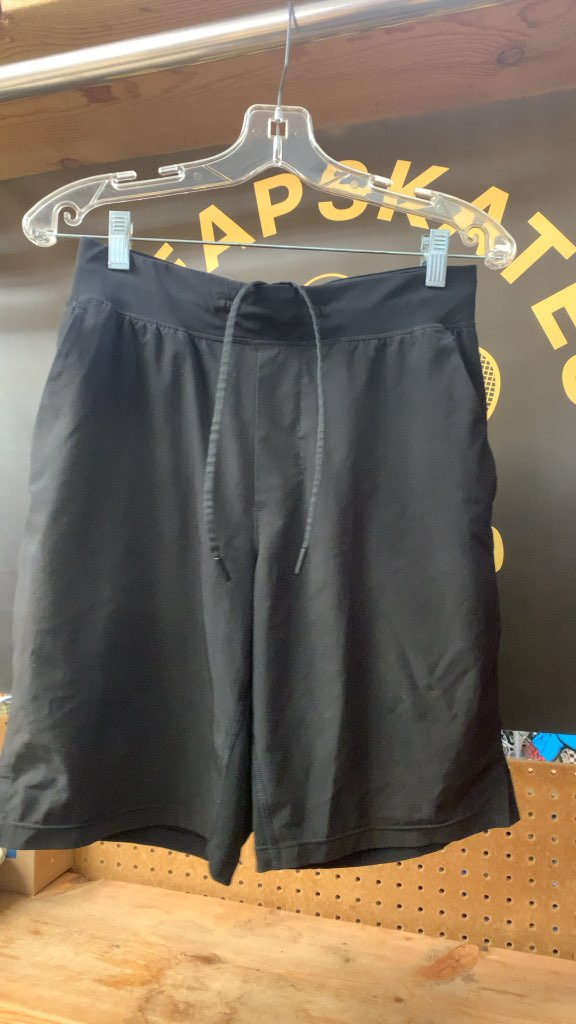 Lululemon Men's Athletic Shorts - Black - Size Small