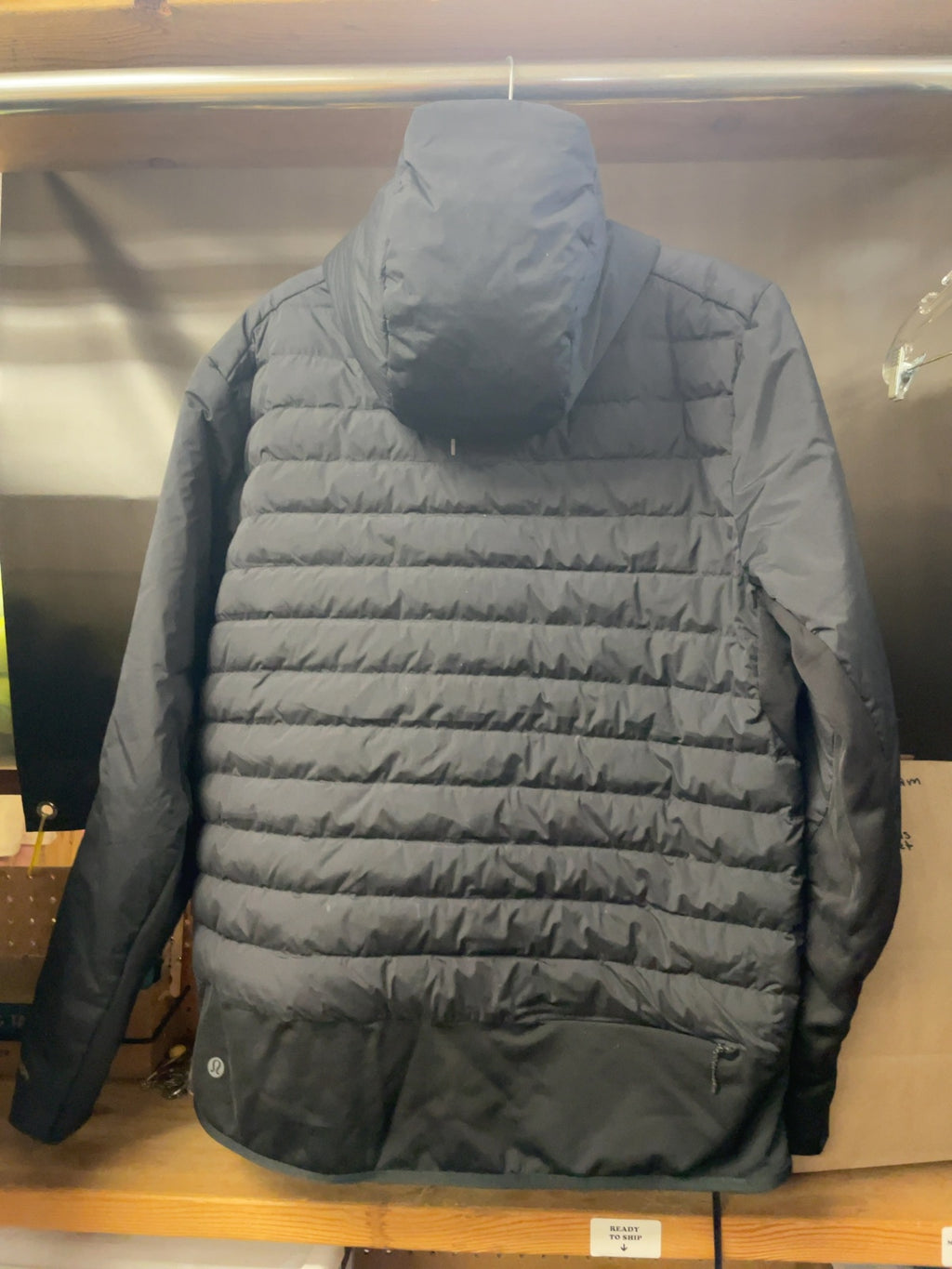 Lululemon Men's Hooded Down Jacket Size Large Black