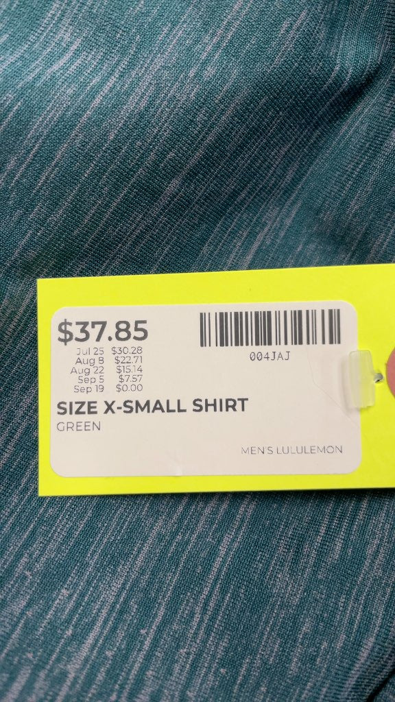Lululemon Men's Metal Vent Tech Short Sleeve Shirt - Green - XS