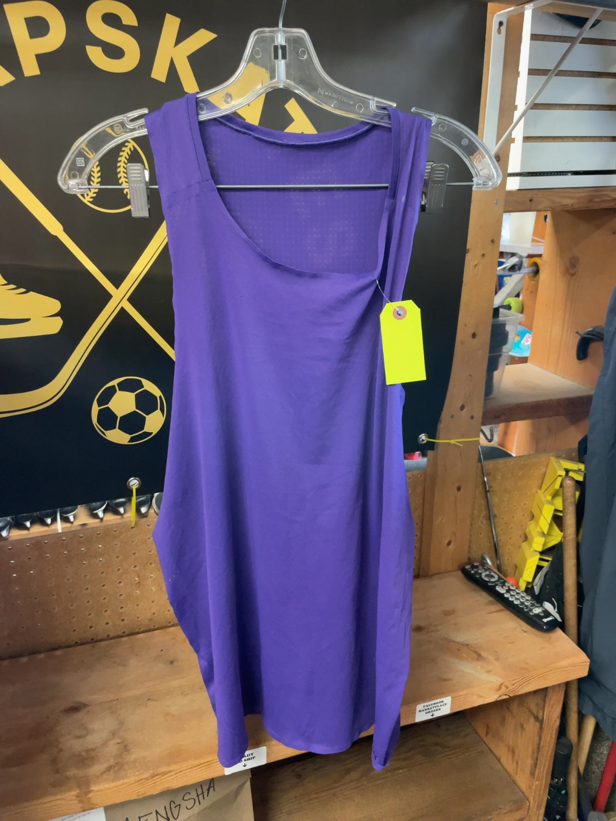 Lululemon Men's Purple Tank Top medium/large