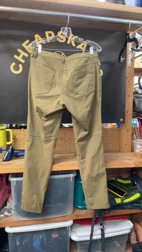 Lululemon Men's Trousers - Size 31 - Beige