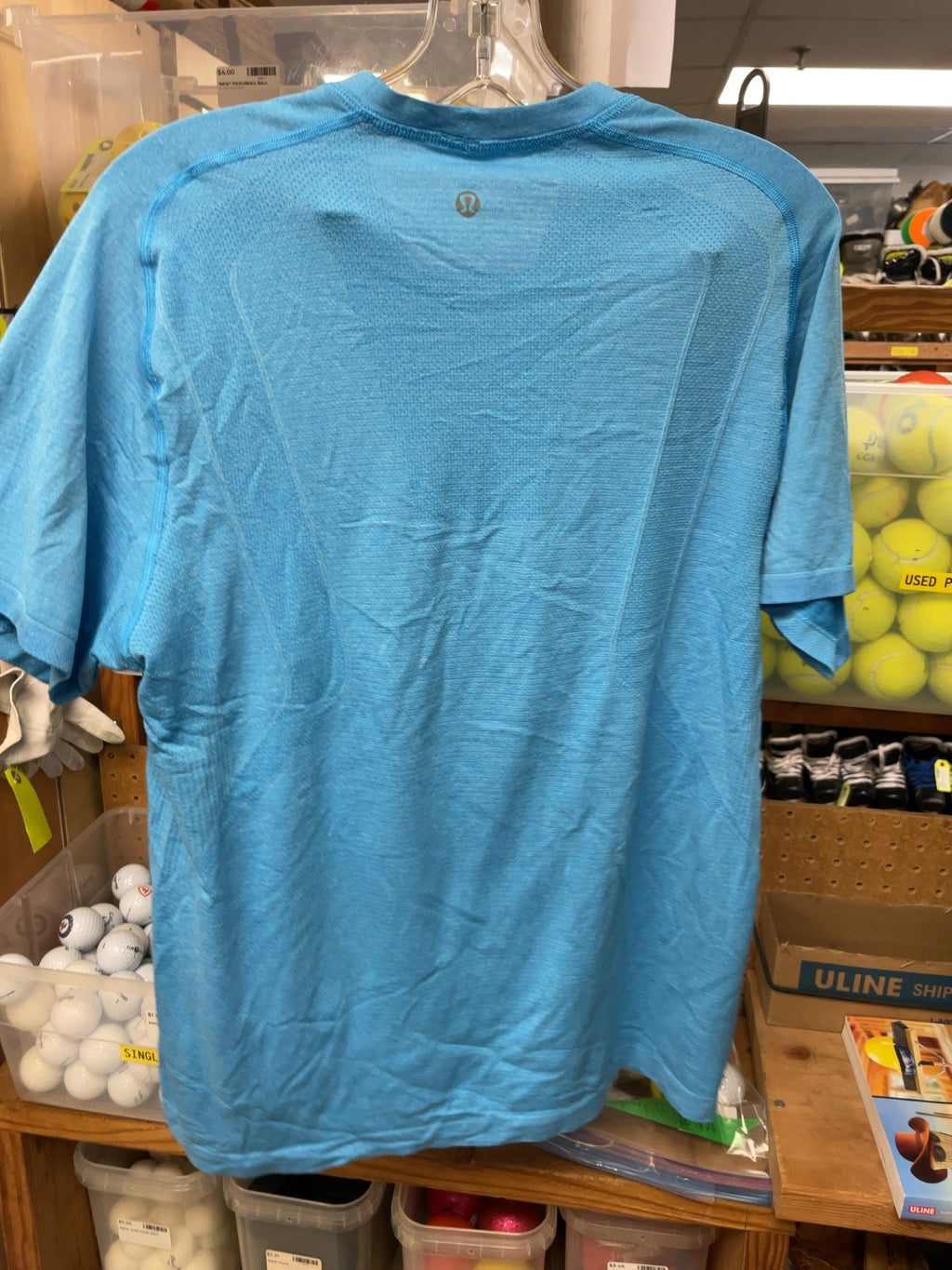 Lululemon Metal Vent Tech Size Large Blue T-Shirt
