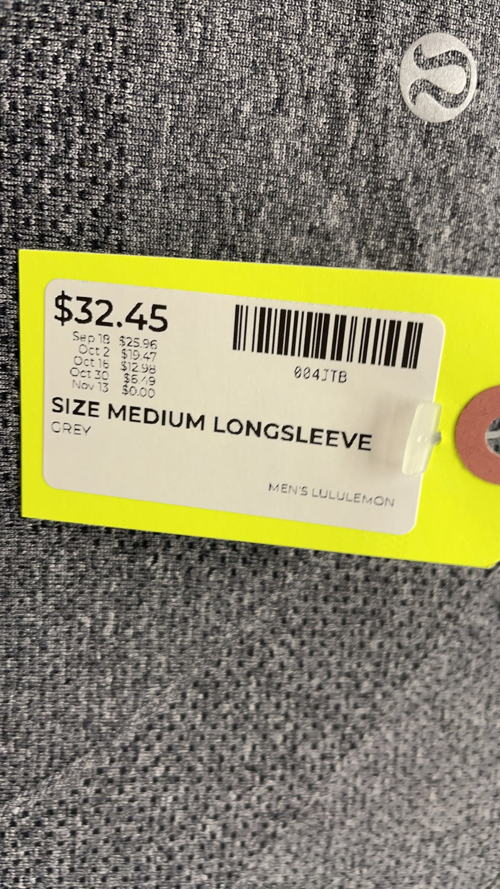 Lululemon Metal Vent Tech Size Medium Grey Long Sleeve Shirt