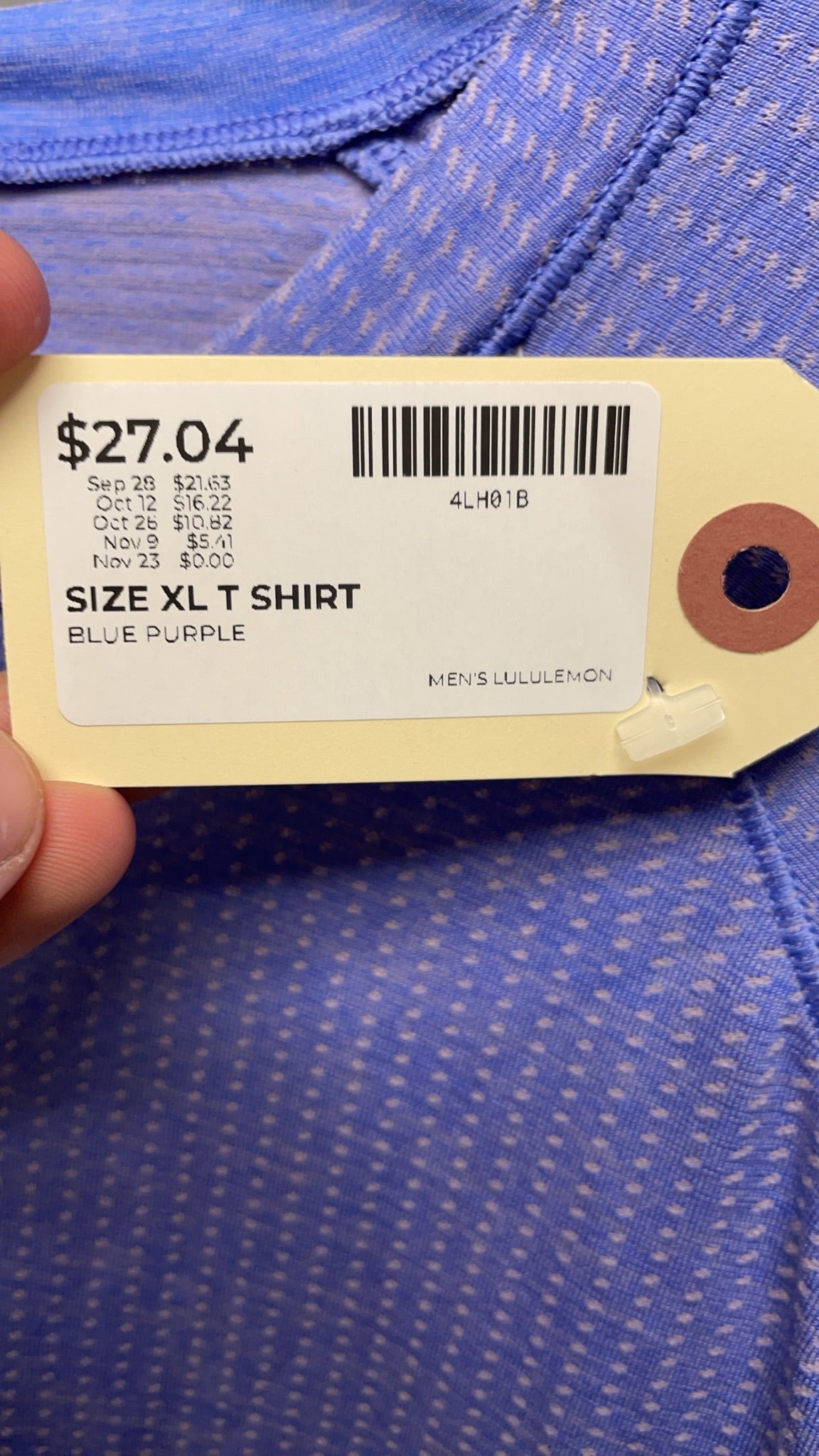 Lululemon Metal Vent Tech Size XL Short Sleeve Shirt Blue Purple