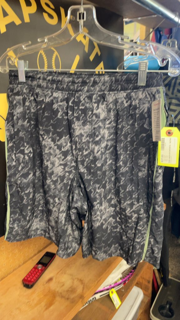 Lululemon Pace Breaker Shorts - Men's Medium