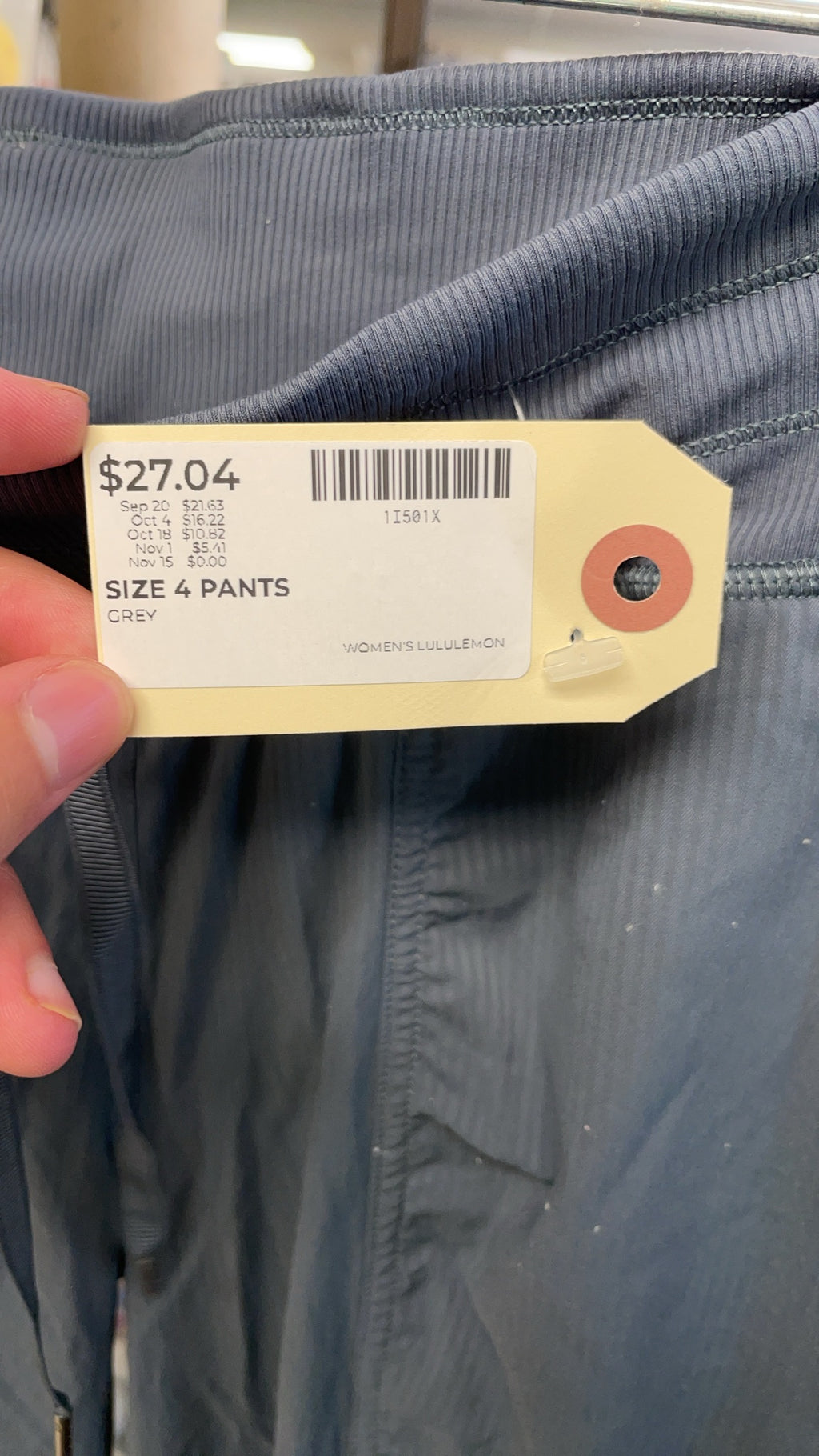 Lululemon Ruched Jogger Size 4 Grey Pants
