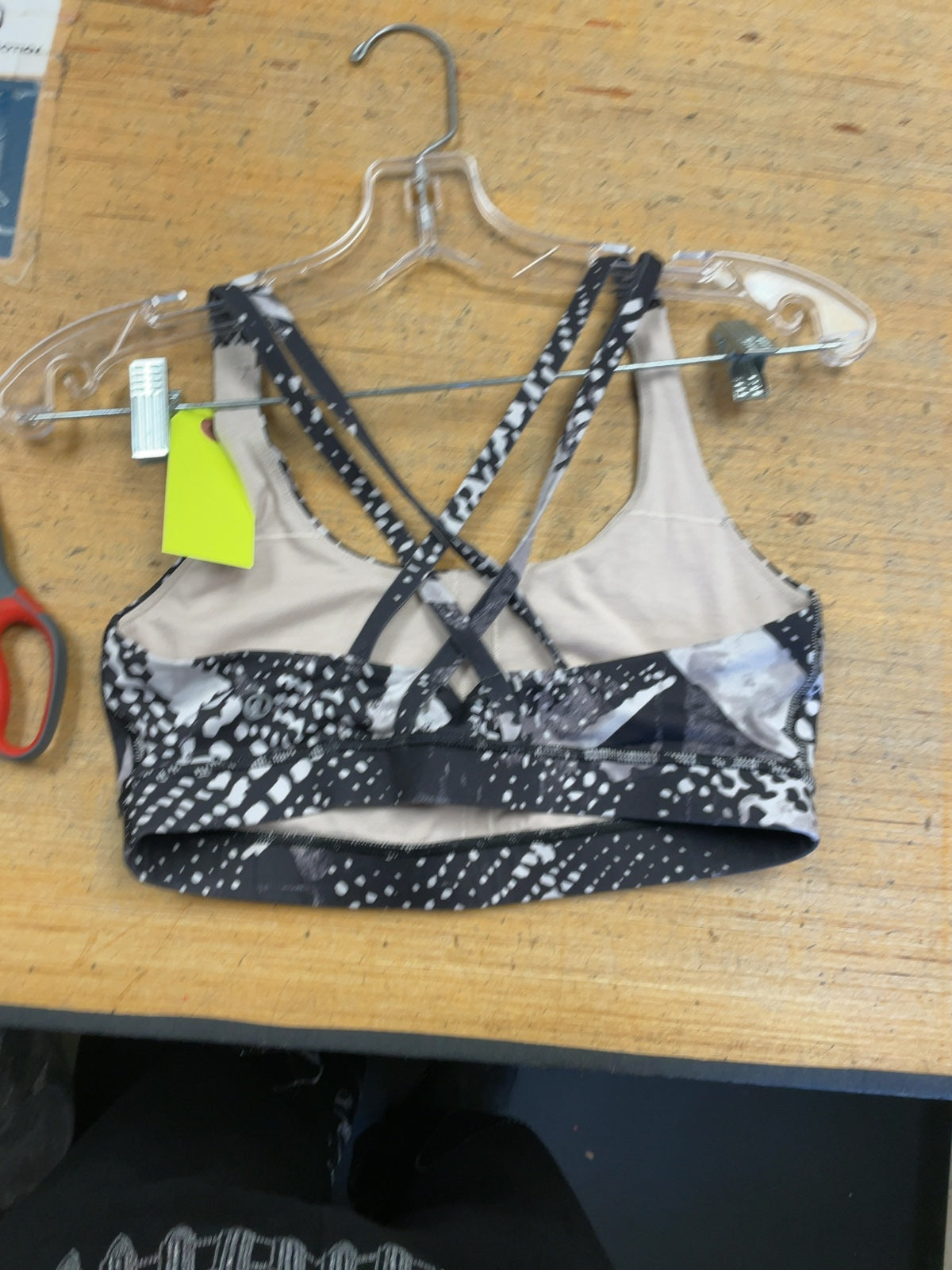 Lululemon Sport Bra Size 6 Black/White Patterned