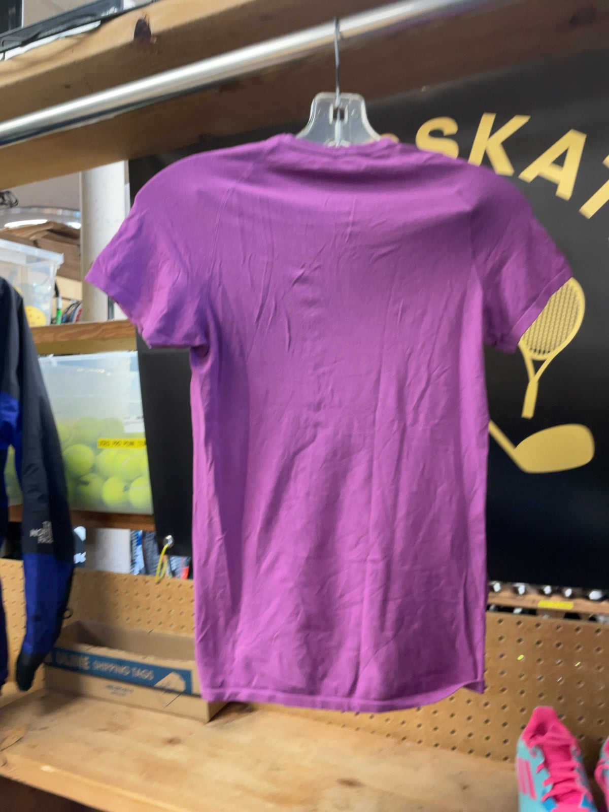 Lululemon Swiftly Tech Short Sleeve Size 6 Purple T-Shirt