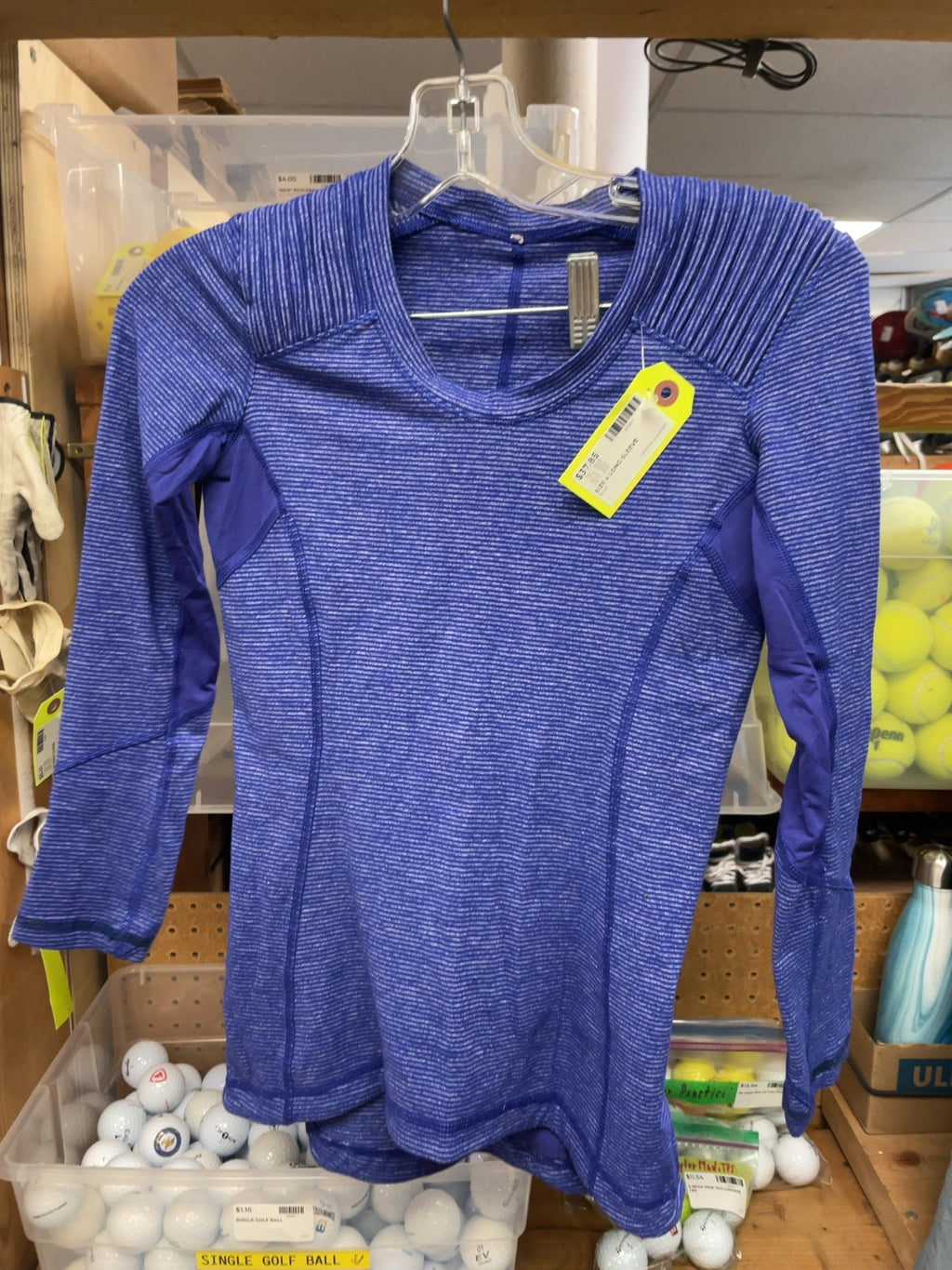 Lululemon Swiftly Tech Size 4 Long Sleeve Blue