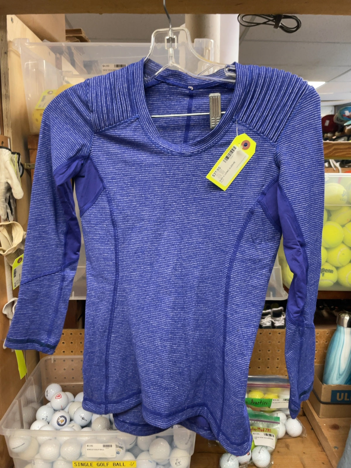 Lululemon Swiftly Tech Size 4 Long Sleeve Blue