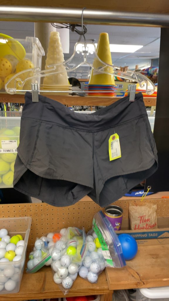 Lululemon Women's Athletic Shorts - Black - Size 4