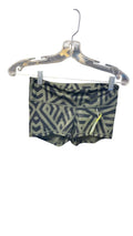 Lululemon Women's Athletic Shorts - Size 4 - Green/Black Geometric Pattern