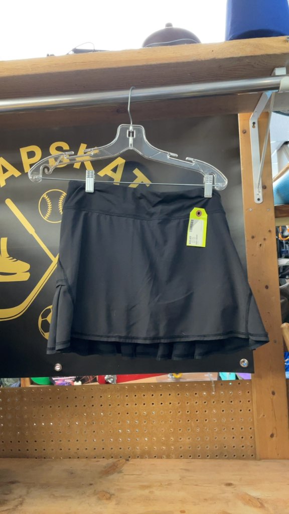 Lululemon Women's Black Athletic Skirt - Size 4