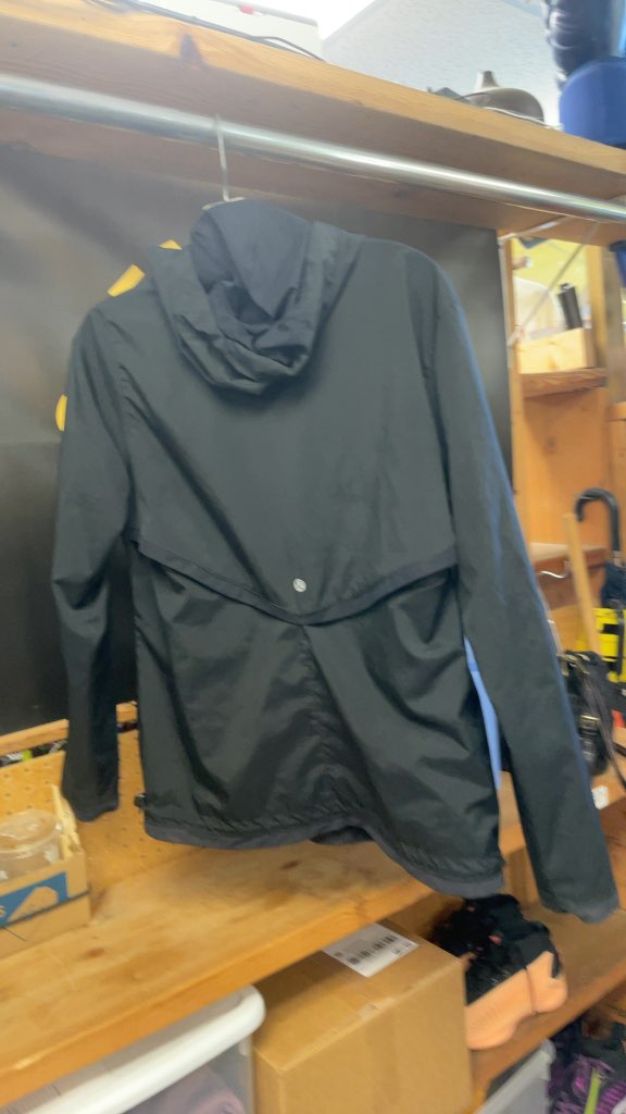 Lululemon Women's Black Hooded Jacket - Size 6