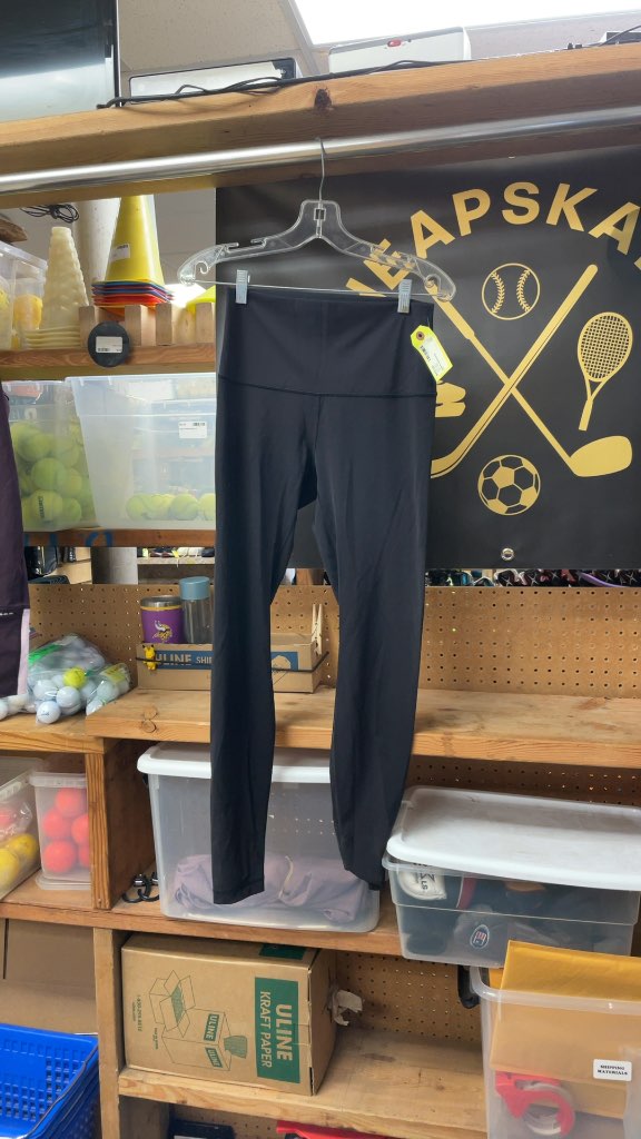 Lululemon Women's Black Leggings - Size 8