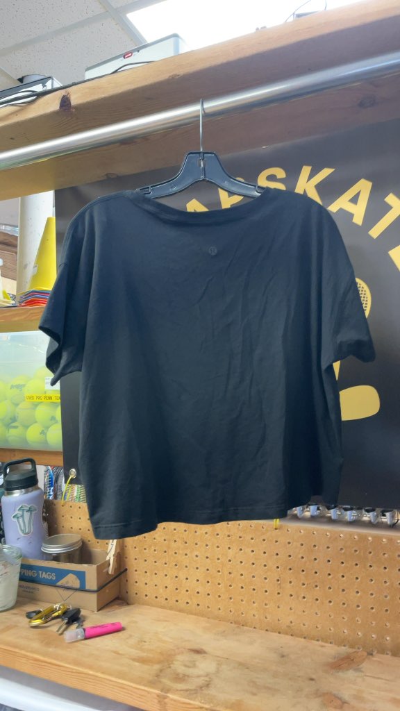 Lululemon Women's Black T-Shirt
