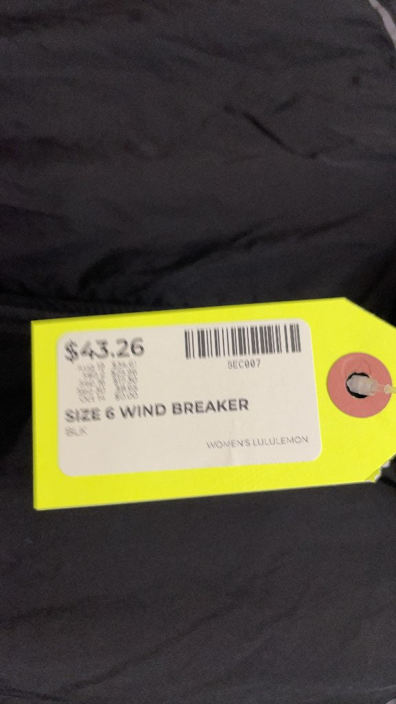 Lululemon Women's Black Windbreaker - Size 6