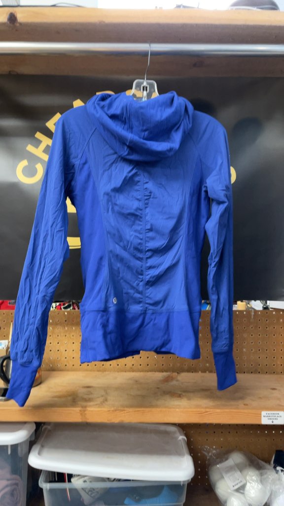 Lululemon Women's Blue Hooded Jacket - Size 8