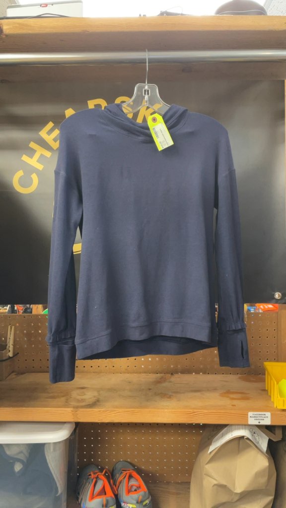 Lululemon Women's Blue Hoodie Sweater - Size 6