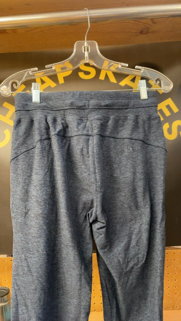 Lululemon Women's Blue Sweatpants Size 6