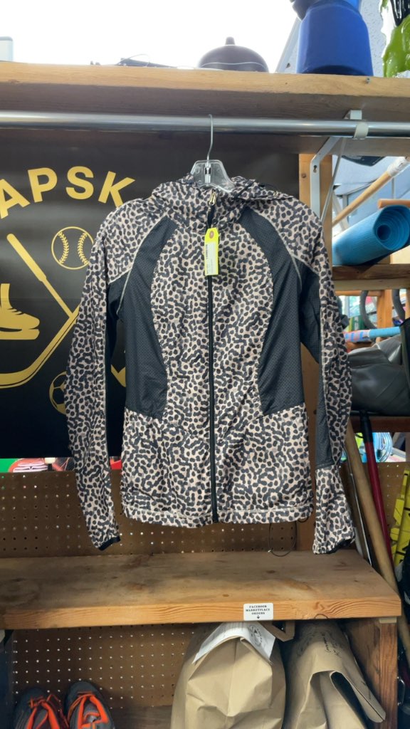 Lululemon Women's Cheetah Print Jacket