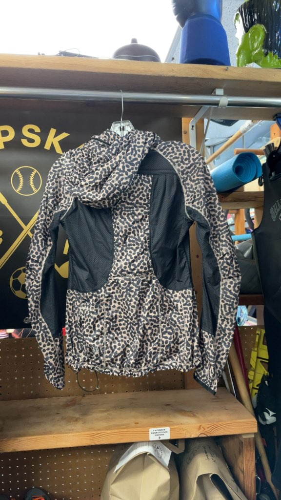 Lululemon Women's Cheetah Print Jacket