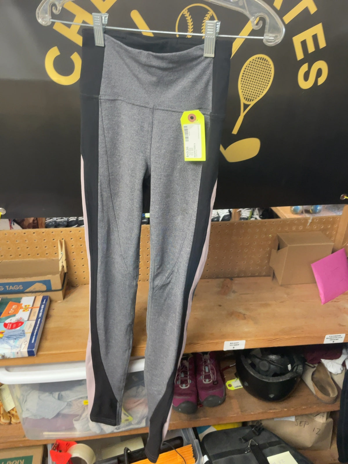 Lululemon Women's Colorblock Leggings Size 2 Grey/Pink