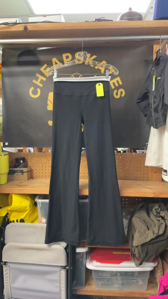 Lululemon Women's Flare Leggings - Size 4 - Black