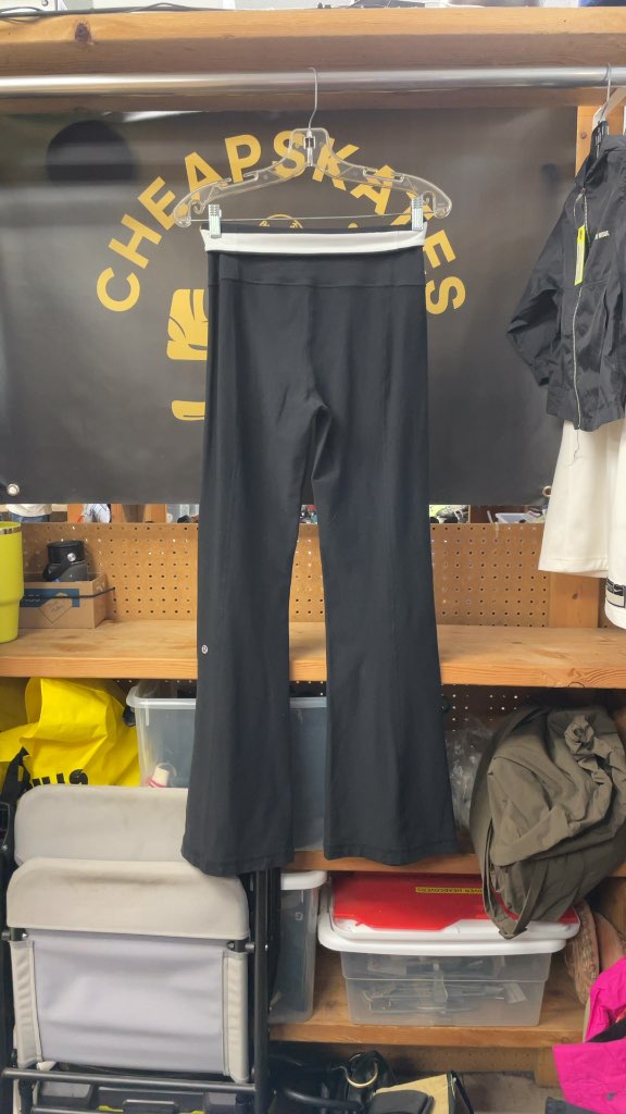 Lululemon Women's Flare Leggings - Size 4 - Black