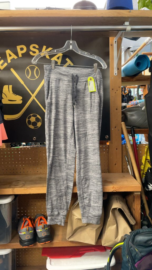 Lululemon Women's Grey Jogger Pants - Size 4