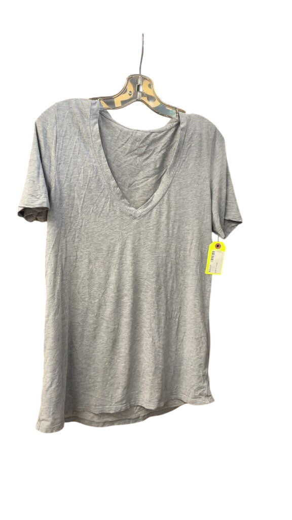 Lululemon Women's Grey V-Neck T-Shirt