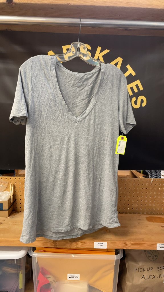 Lululemon Women's Grey V-Neck T-Shirt