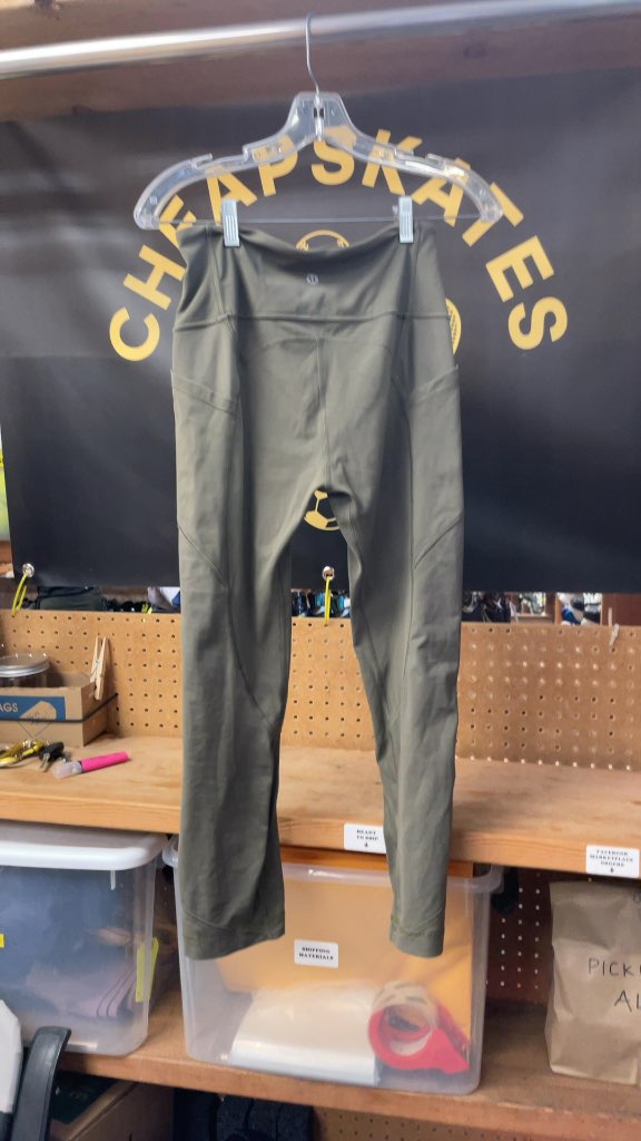 Lululemon Women's Leggings with Pockets