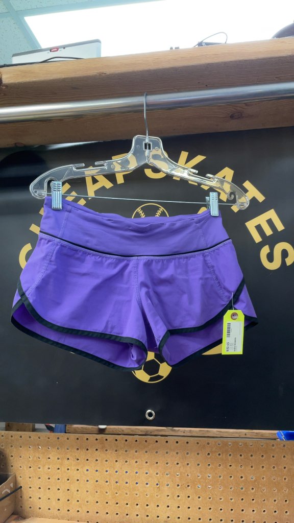 Lululemon Women's Purple Athletic Shorts - Size 2