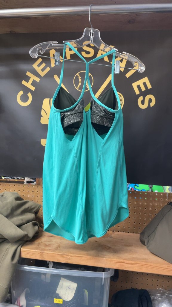 Lululemon Womens Size 10 Tank Top - Teal