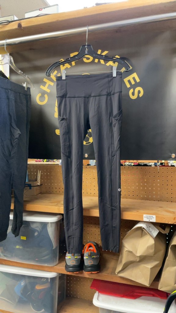Lululemon Women's Size 6 Black Athletic Pants