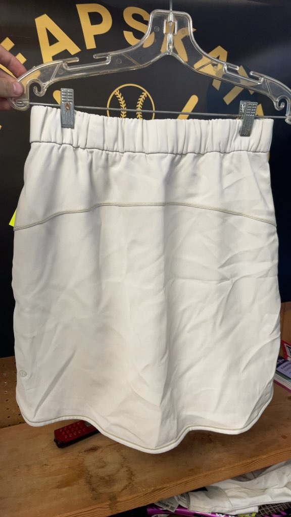 Lululemon Women's Size 8 Athletic Skirt - Off White