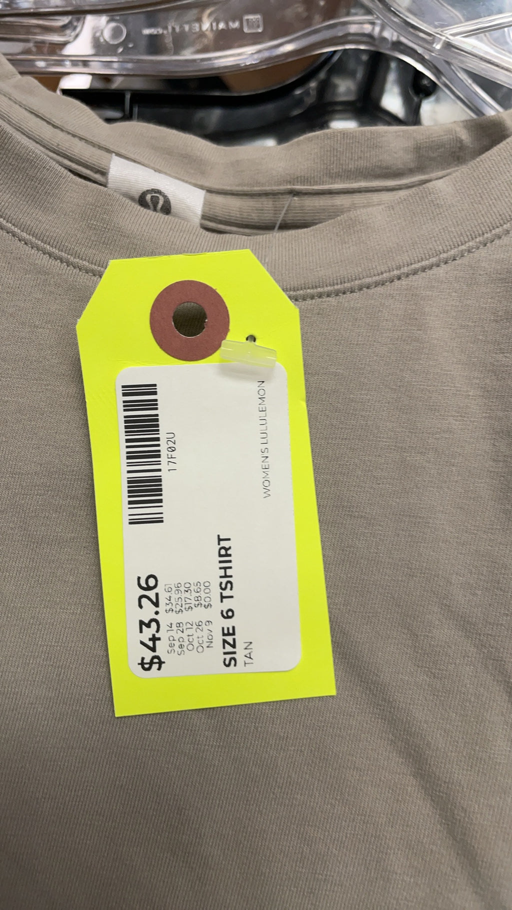 Lululemon Women's T-Shirt Size 6 Tan