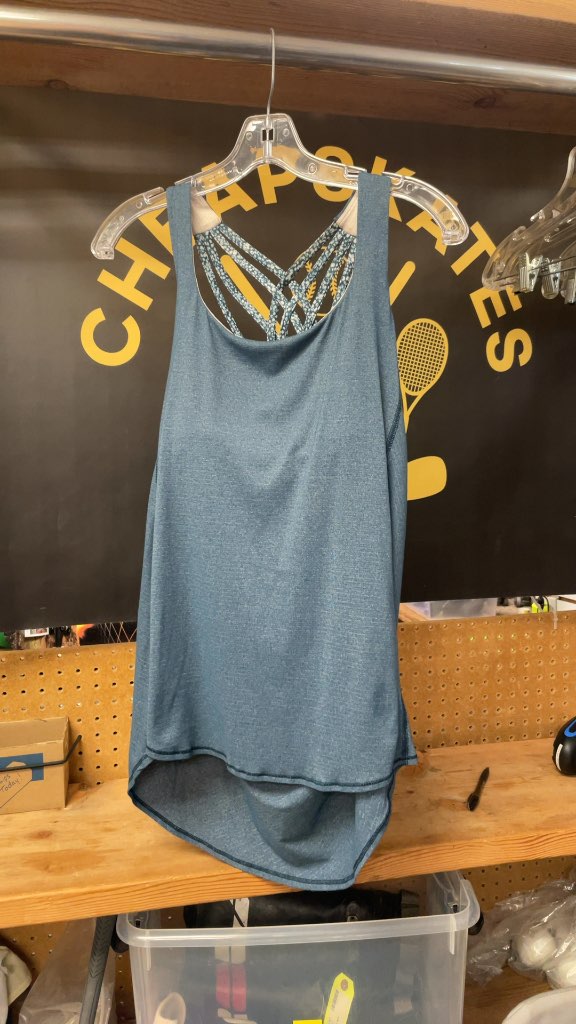 Lululemon Women's Teal Strappy Back Athletic Tank Top - Size 8