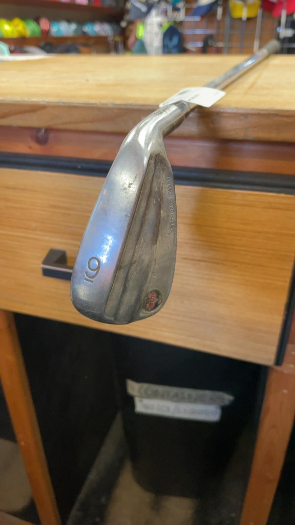 MacGregor V-Foil Forged Milled 9 Iron