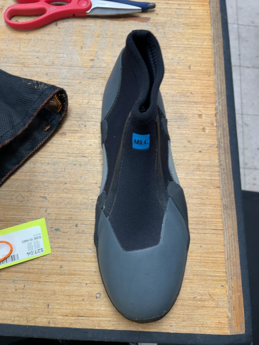 MEC Bubba Wetsuit Booties Size 10 Black