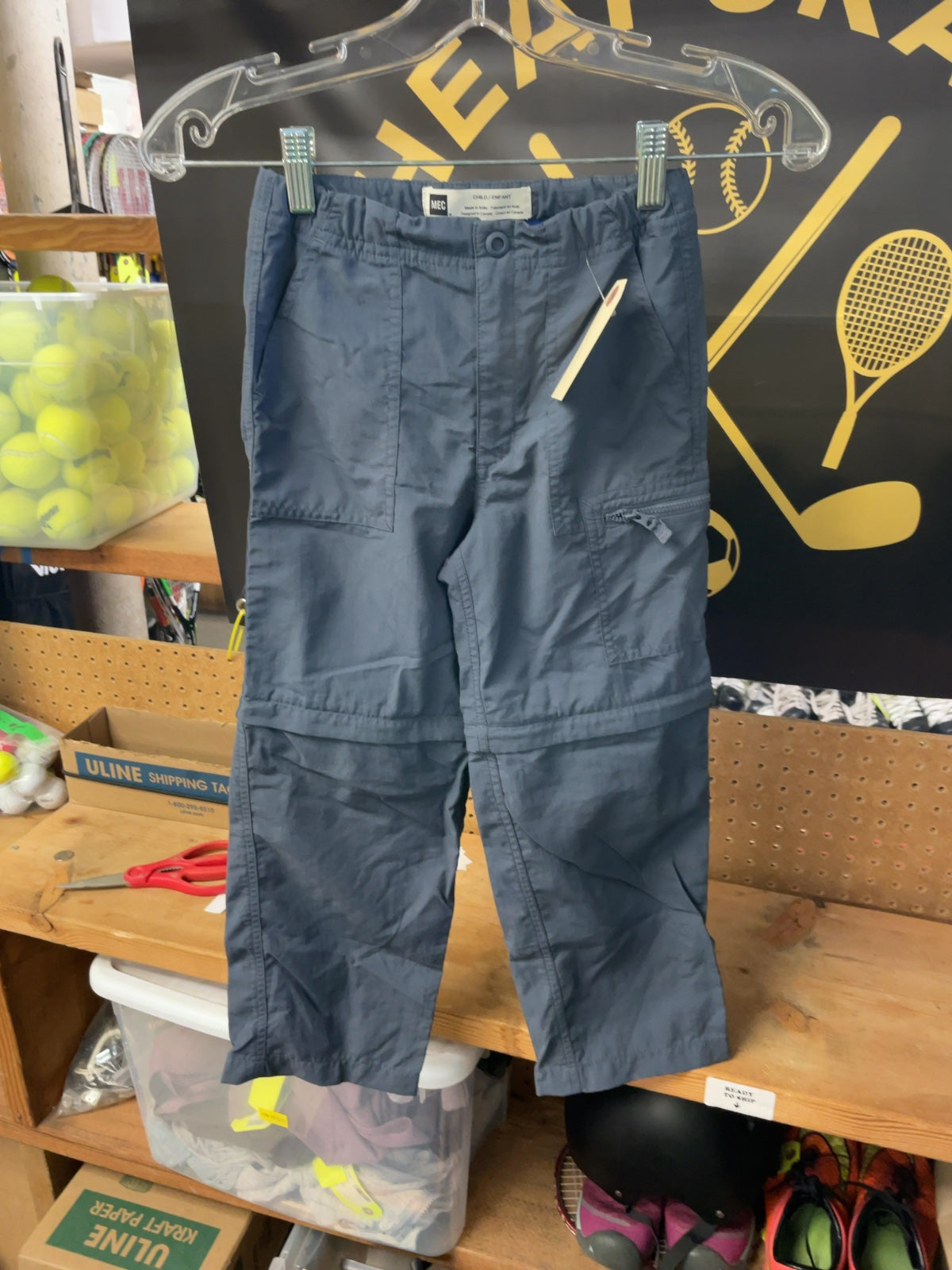 MEC Convertible Pants Size 7 Grey