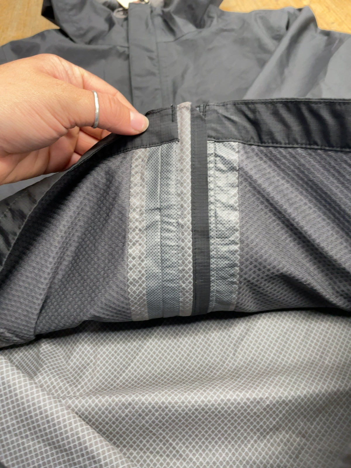 MEC Rain Jacket Size JR 10 Black