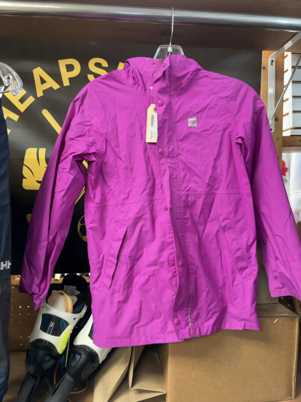 MEC Rain Jacket Size JR 10 Purple