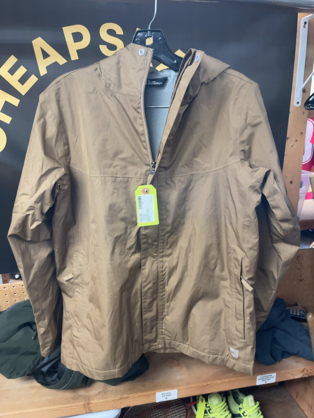 MEC Rain Jacket Youth 16 Brown