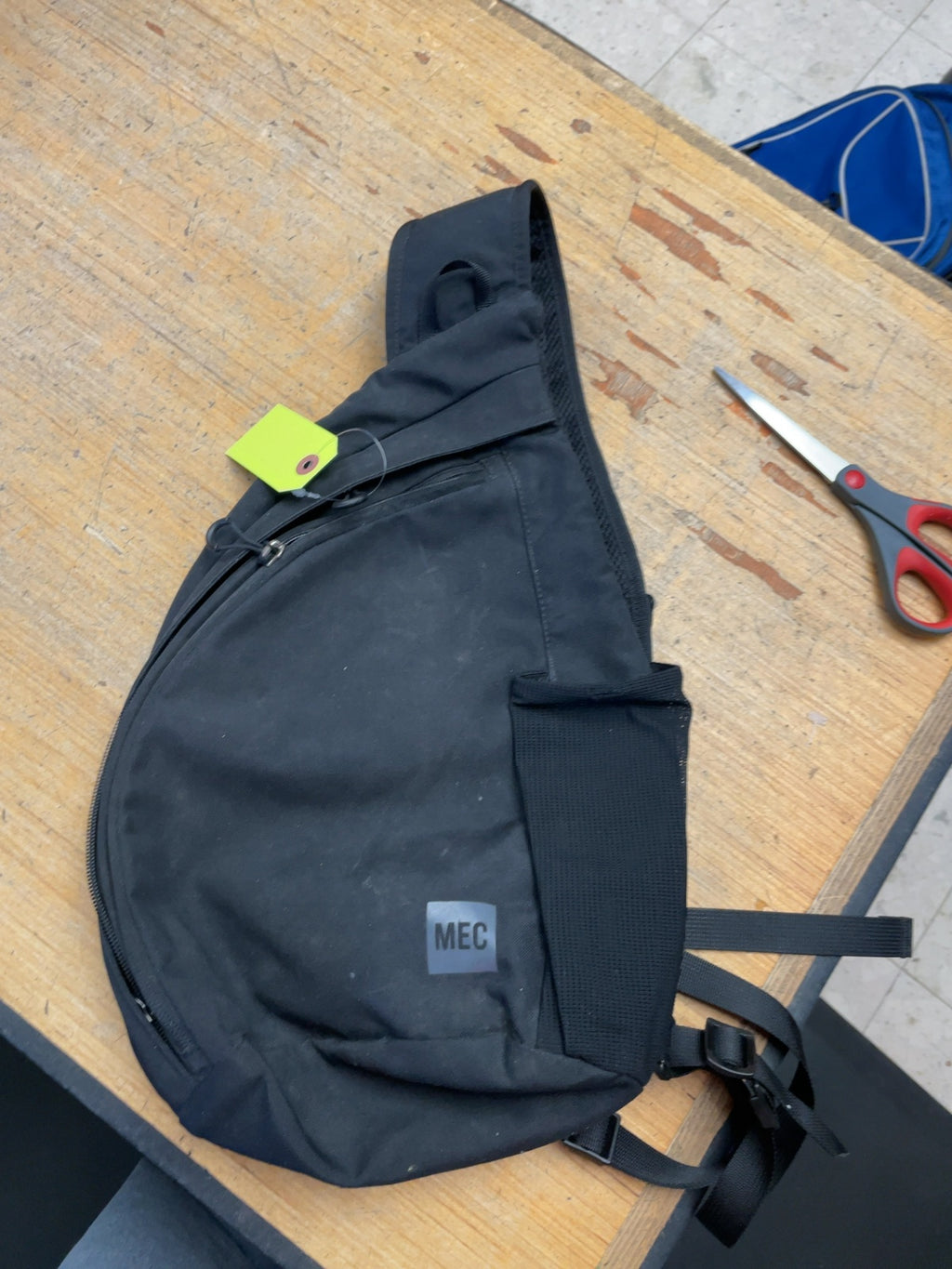 MEC Shoulder Bag Black
