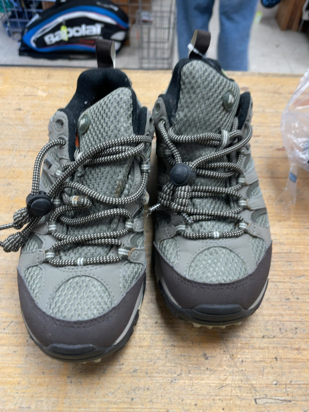 Merrell Gore-Tex Hiking Shoes Size 6.5 Brown
