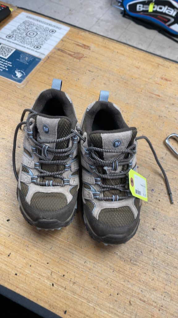 Merrell Moab Hiking Shoes - Size 6