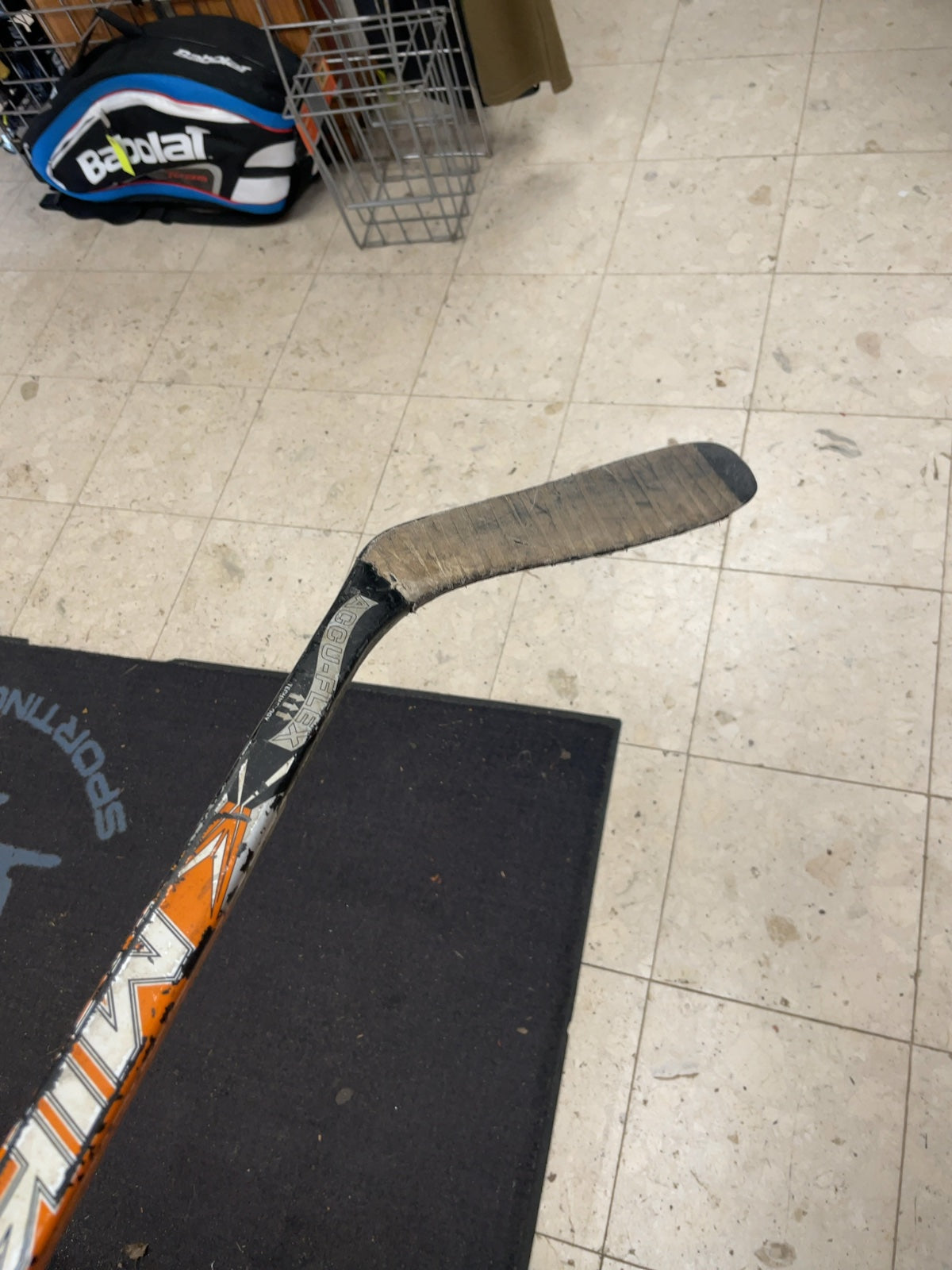 Miken MV3 40 Flex RH Hockey Stick