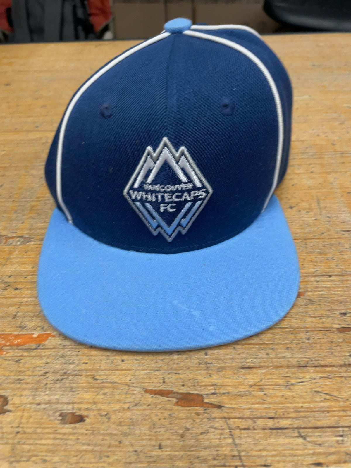 Mitchell & Ness Vancouver Whitecaps FC Boys One Size Fits Most Snapback Hat